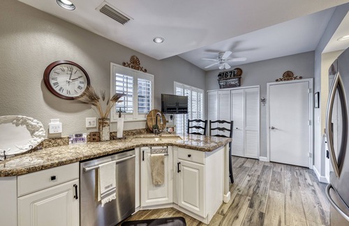 Central Scottsdale Casa | NEW! BEAUTIFUL SCOTTSDALE on the WATER!!!