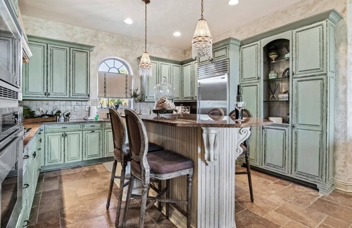 St. Tropez Casa | NEW~ Bella Beach ~ Sleeps 10 ~ Minutes to the Beach