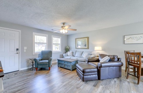 New Bern Casa | New Bern Abode with Yard about 2 Mi to Neuse River