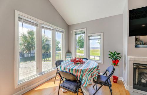 New Bern Casa | New Bern Home with Water View about 6 Mi to Downtown!
