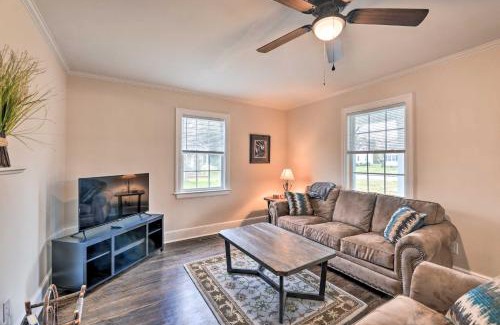 New Bern Casa | New Bern Retreat with Fire Pit about 1 Mi to Dtwn!