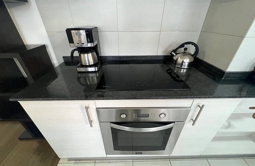Distrito Financiero Apartamento | NEW! Best Location Quicentro Lacarolina 2bed WIFI 3C