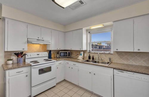 Bayou Vista Casa | NEW! Blue Crab Bayou Cottage