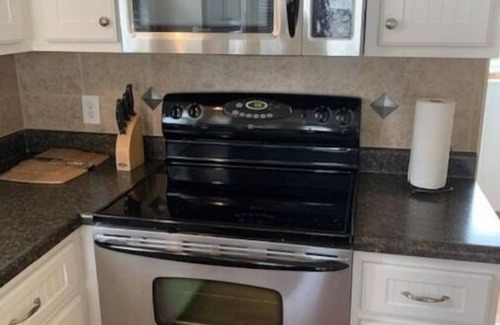 White Lake Casa | NEW! Bluewater Cottage at White Lake! Pet-Friendly: Quick walk to the Lake