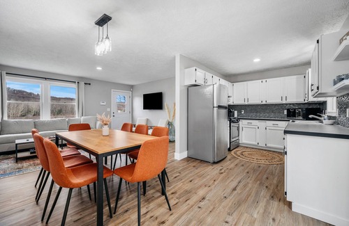 Suttons Bay Casa | NEW! Boho House Located Within Minutes of Downtown Suttons Bay