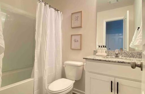 Inman Casa | New!!! Boiling spring - luxury home sleeps 6