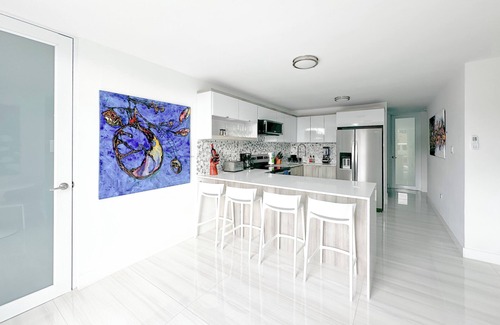 Pueblo Casa | New Boutique House with Pool near the Beach