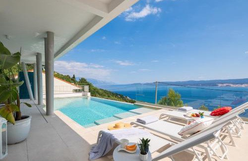 Celina Villa | NEW Boutique Villa Nana