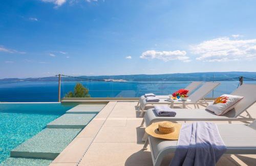 Celina Villa | NEW Boutique Villa Nana
