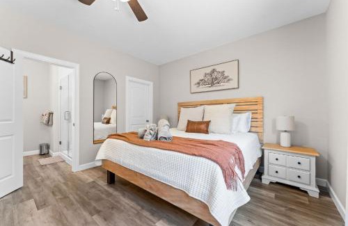 Branson Apartamento | New! Branson - Walk-in Sleeps 8