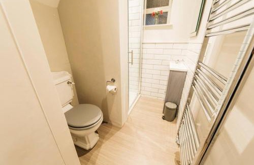 Bath Apartamento | New -Bright -Fresh - with parking & for electric cars