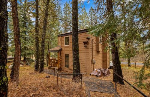 Bear Basin Estates Casa | New! Brundage Meadows 1 - Bright, cozy - 2story - wood stove - forest views - by trails, lake, town