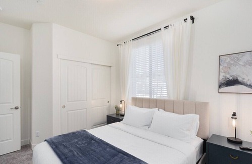 Roseville Otro | New Build 1 Bed Suite