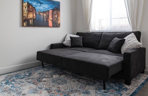 Roseville Otro | New Build 1 Bed Suite