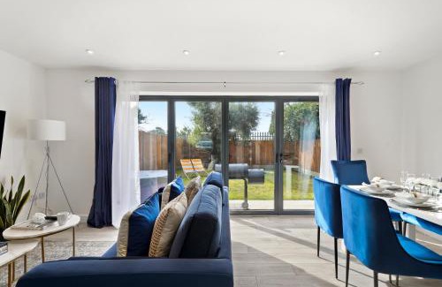 Sittingbourne Casa | New Build 3 Bed House by AV Stays Short Lets Kent With Free Parking Ideal For Contractors
