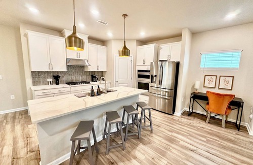 Morrisville Casa | New Build Cary 5 Bed + Loft
