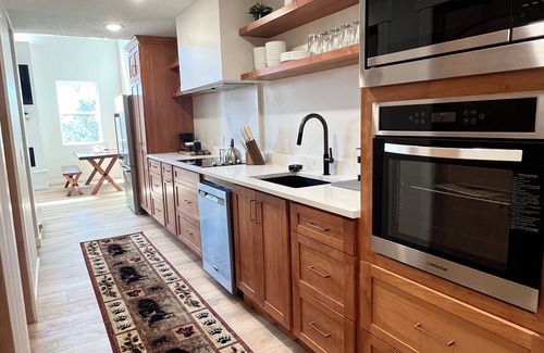 Meadow View Heights Cabina | NEW BUILD, BETWEEN ZIONS & BRYCE, GAME ROOM, GRILL