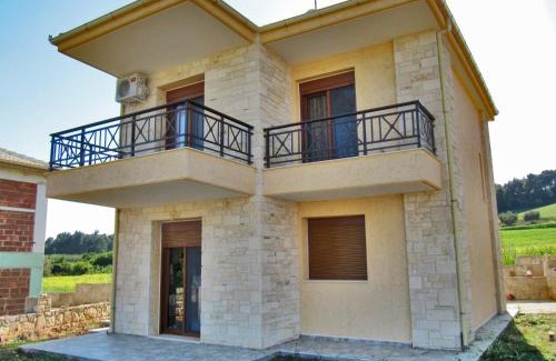 Nea Fokaia Casa | New build cozy maisonette in Nea Fokea, Chalkidiki - fevillas-com