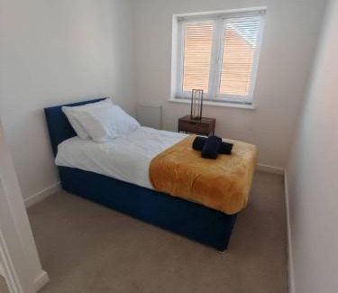 Wellingborough Casa | New Build - Free Parking - Wifi - Contractors
