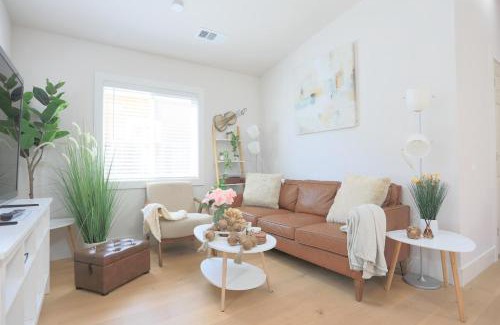 Sunnyvale Casa | New Build House Laundry Kitchen Airconditation