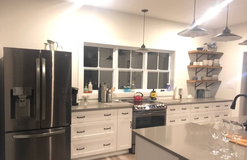 French Village Casa | Nueva construcción en 2020! Sunrise Lane Beach House