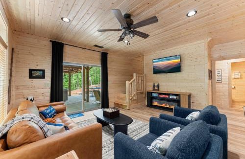 Cleveland Chalet De Esquí | New Build, Lake Fun, Near Helen