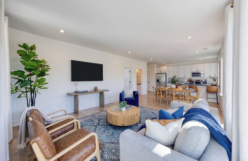 Nashville Casa | New Build Near Midtown, Germantown & Downtown Nashville Dining | Heights #305