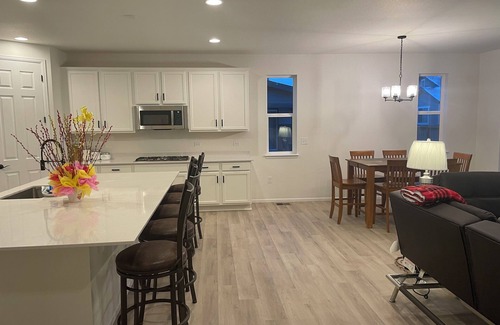 Commerce City Casa | New Build Ranch Home, Basement, 4 BR, Near DIA, Gaylord Rockies, AC and WIFI