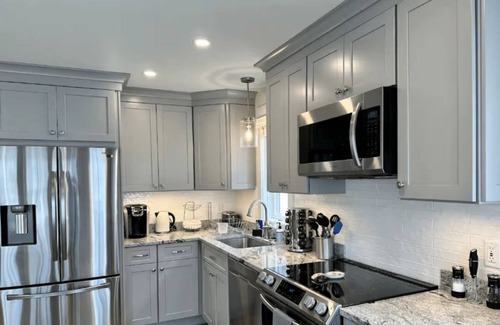 Laconia Casa | New build~Sunset View~Patio~Dock~Bring Your Boat!