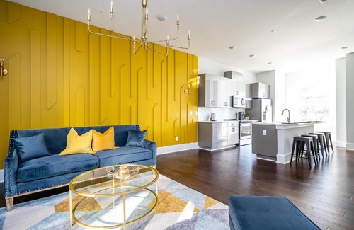 Old Fourth Ward Casa | New building KING BED 3B City View Gated Balcony 456 1K1Q2T