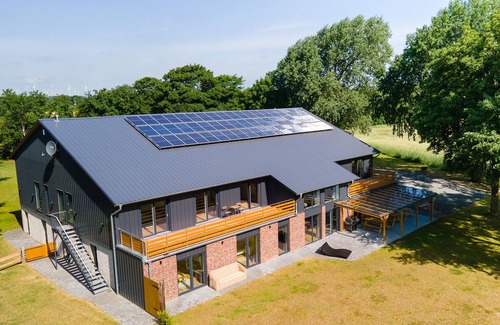 Norstedt Casa | New building with historic charm and a large garden, centrally located between the North Sea and the Baltic Sea