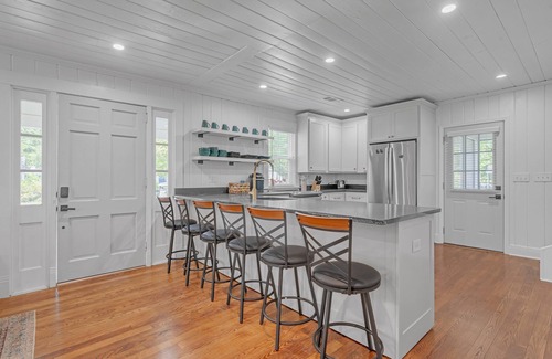 Covington Casa | NEW! Bungalow off Floyd St in the heart of Covington