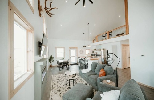 Como Cabina | New Cabin I Game Room I King Beds I Mountains
