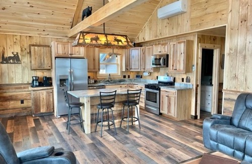 Eustis Cabina | New Cabin in Eustis.Mtn, River & Dam Views