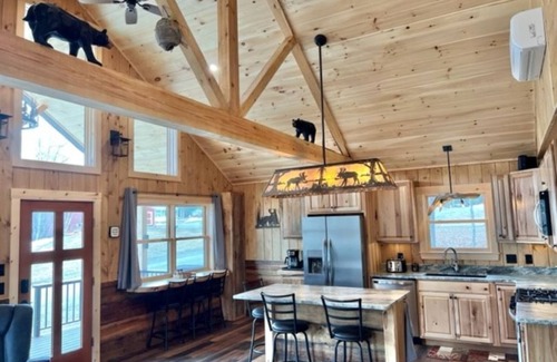 Eustis Cabina | New Cabin in Eustis.Mtn, River & Dam Views