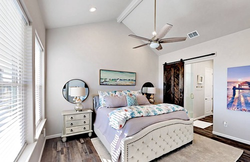 City-by-the Sea Casa | New Canal-Front Home | Private Boat Dock, Hot Tub, Balcony & Patio with Grill