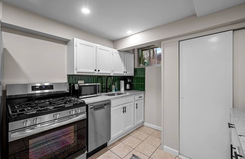 Capitol Hill Casa | New! CapHill -Walk to Cheesman Park-Pet Friendly