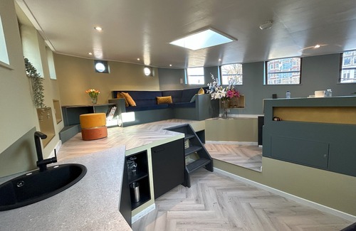 Amsterdam City Centre Alquiler De Eote | NEW: Captains Cabin on luxurious wellness houseboat -