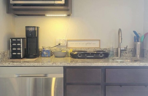 Las Cruces Apartamento | Encantadora Casita nueva en vecindario nuevo.