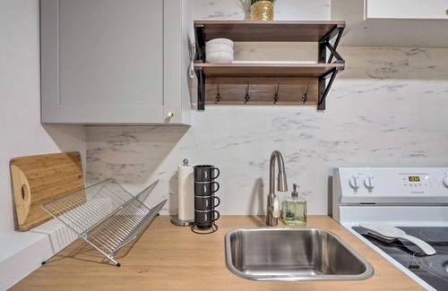 Lakeland North Apartamento | NEW! Cat/Dog-Friendly Apartment Between Seattle & Tacoma!