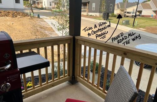 Fayetteville Casa | New Centennial Park Luxury Smart Home w Courtyard