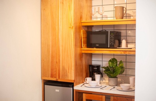 Jacó Apartamento | New Center of Jaco 1bd/1ba Luxe Private Apt w/AC