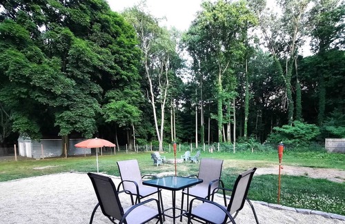 Benton Harbor Cabaña | NEW ★| Central Air| Huge yard | Cozy