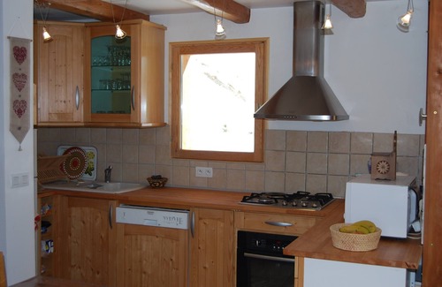 Molines-en-Queyras Chalet De Esquí | Chalet nuevo, desarrollo muy limpio, exposición sur, vista.