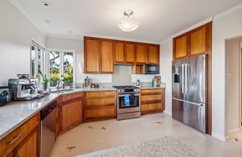 Shepherd Canyon Casa | NEW! Charming 1933 Ridge-Top Home with Stunning Views