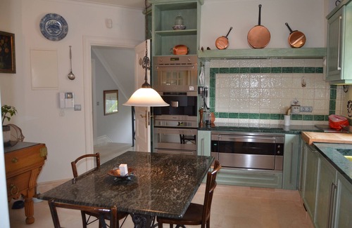 Cascais Villa | NUEVO CON ENCANTO Y VILLA DE LUJO CON PISCINA VIDEIRA