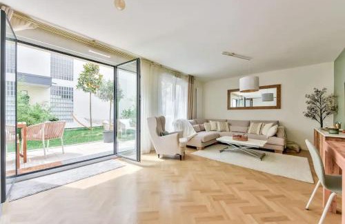 Republique–Point-du-Jour Apartamento | New Charming Duplex Flat and Garden Oasis-Boulogne