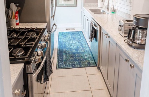 Danville Casa | NEW! Charming Home in the ❤ of Danville