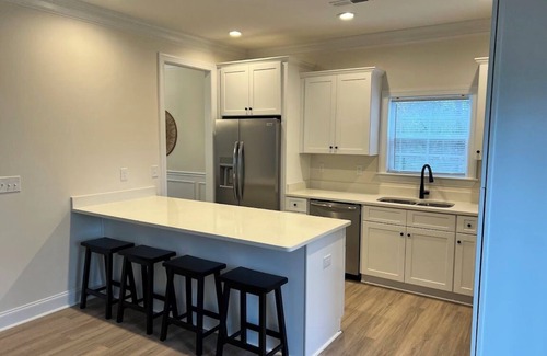 Seneca Casa | New! Charming New Modern 4/2.5 Home in Clemson SC - Just 5 minutes to Clemson U