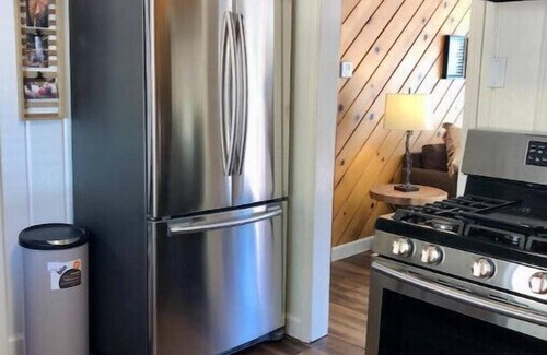 Midpines Cabina | NEW - Charming Red Cabin near Yosemite